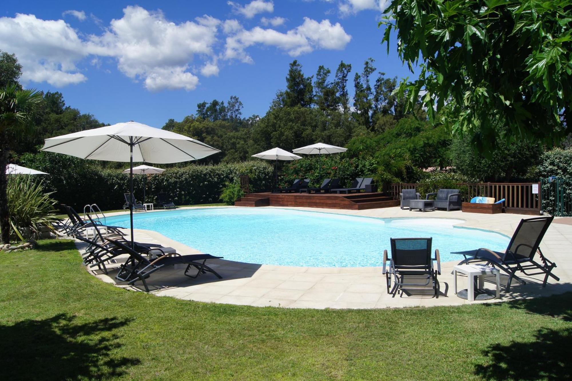 Residence Les Jardins De Sainte-Lucie "Piscine Chauffee" Exteriör bild