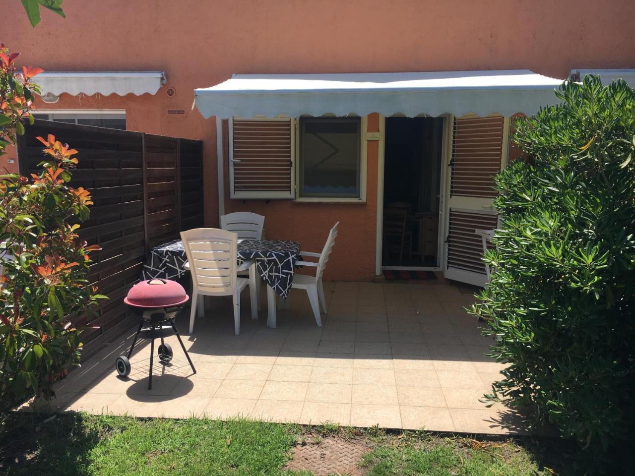 Residence Les Jardins De Sainte-Lucie "Piscine Chauffee" Exteriör bild